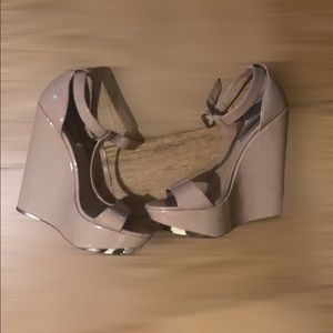 Steve Madden~ wedges~nude